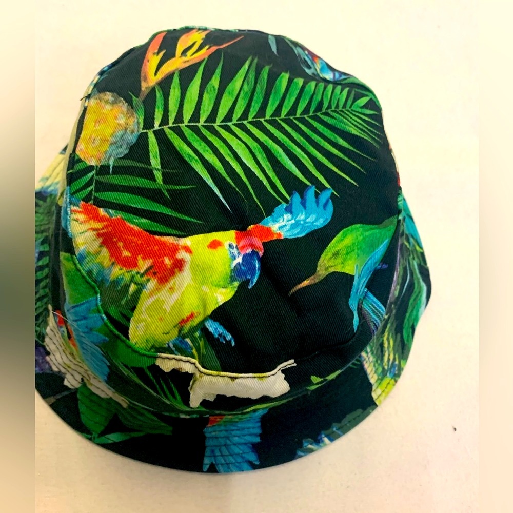 H&M divided hat - Picture 2 of 5